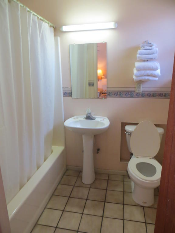 Budget Inn Себрінґ Номер фото