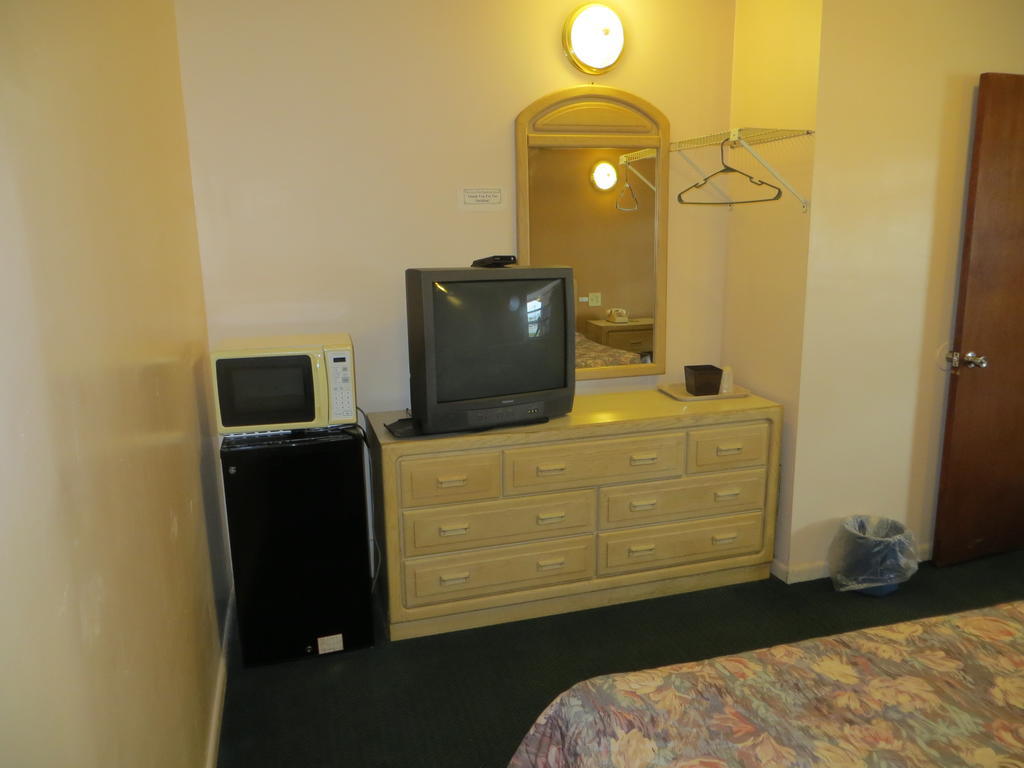 Budget Inn Себрінґ Екстер'єр фото